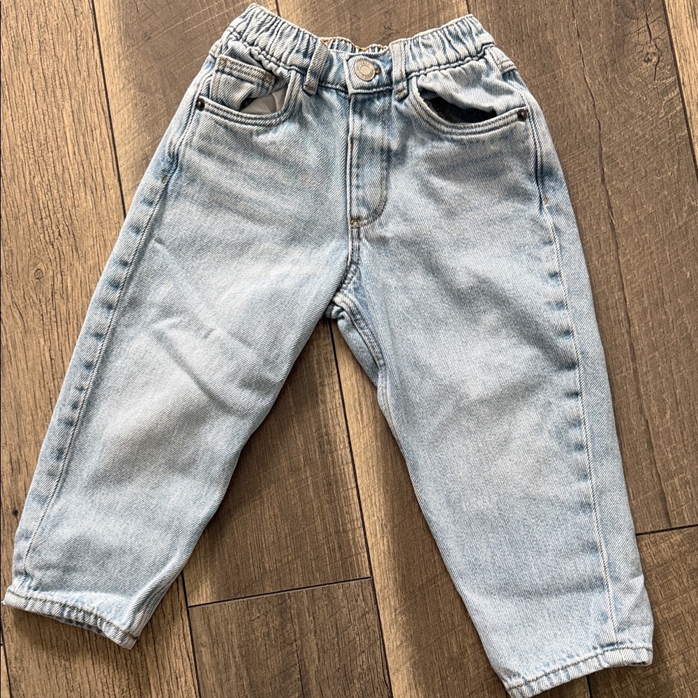 Zara Light Wash Kids Denim Jeans in Pale Blue